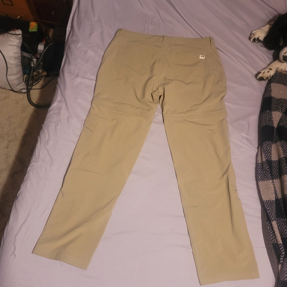 North Face Women's Hiking Zip Off Pants - Picture 8 of 8